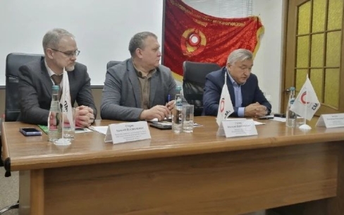 Руководители ведущих машиностроительных предприятий Вологодской области собрались на территории Акционерного общества "Череповецкий литейно-механический завод" (АО "ЧЛМЗ") для обсуждения ключевых вызовов отрасли